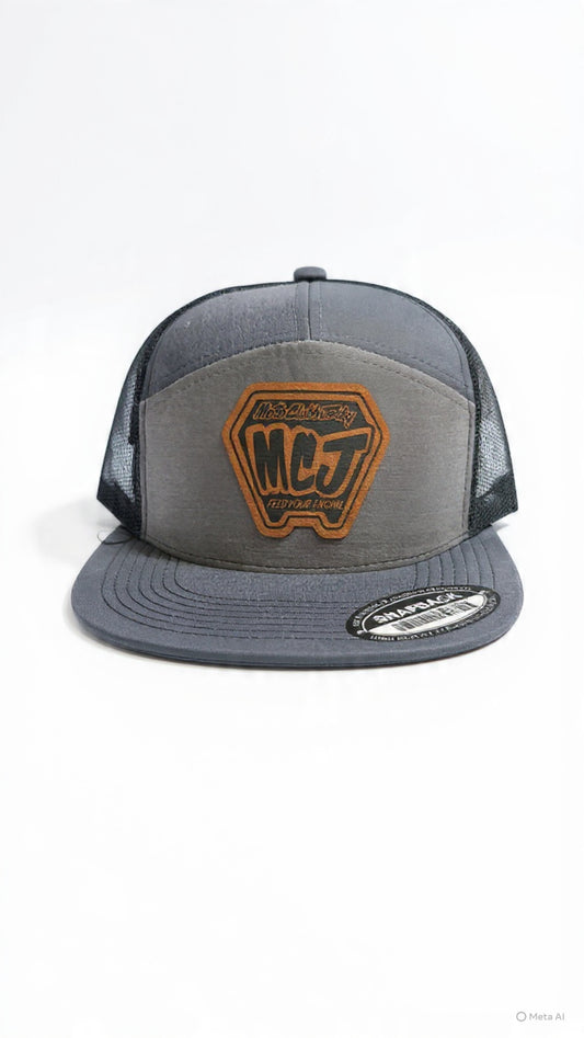 Dark/light gray Badge hat
